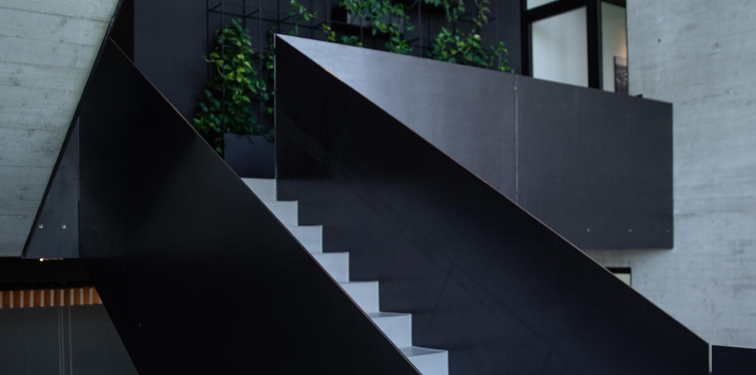 Prasch-Schlosserei_Startseite_Treppen-Gelaender
